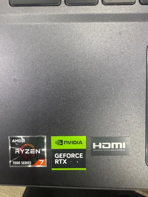 MSI Thin A15 B7VE-214US 16gb 512 SSD Ryzen 7 7735HS RTX 4050