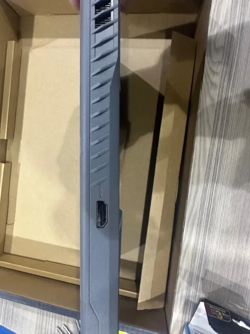 MSI Thin A15 B7VE-214US 16gb 512 SSD Ryzen 7 7735HS RTX 4050