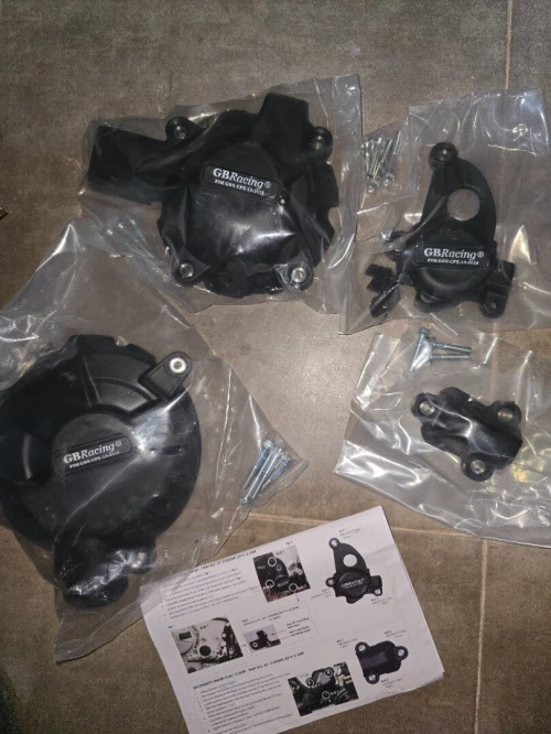 CACHE MOTEUR S1000RR 