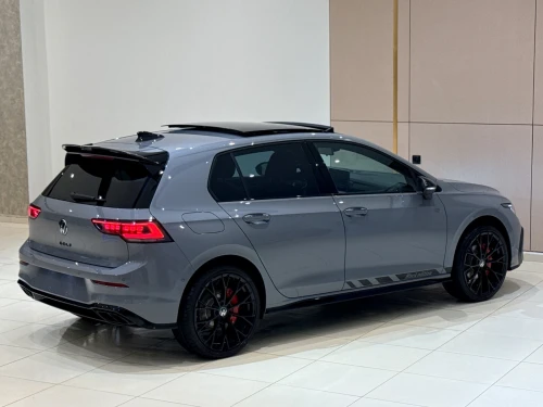 Volkswagen Golf 8 2026 R-Line kit R black edition