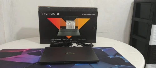 Pc gamer victus 15 RTX 4050 6GO 16/512 GO