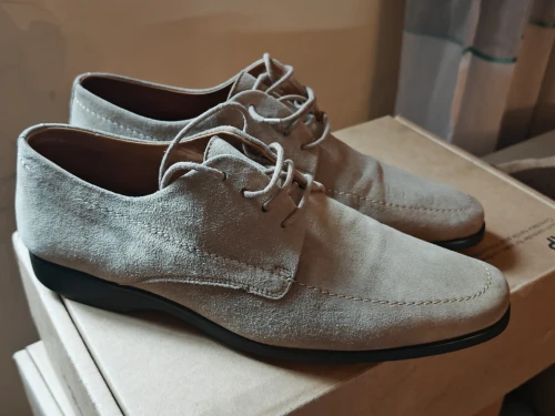 Chaussure hugo boss pointure 42