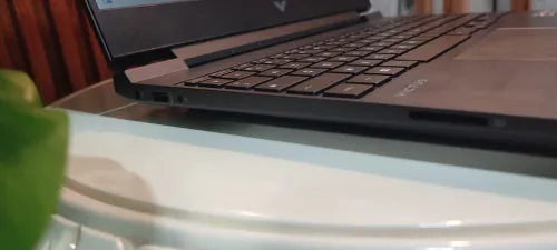 HP Victus