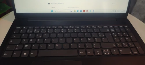 LENOVO V15 G4