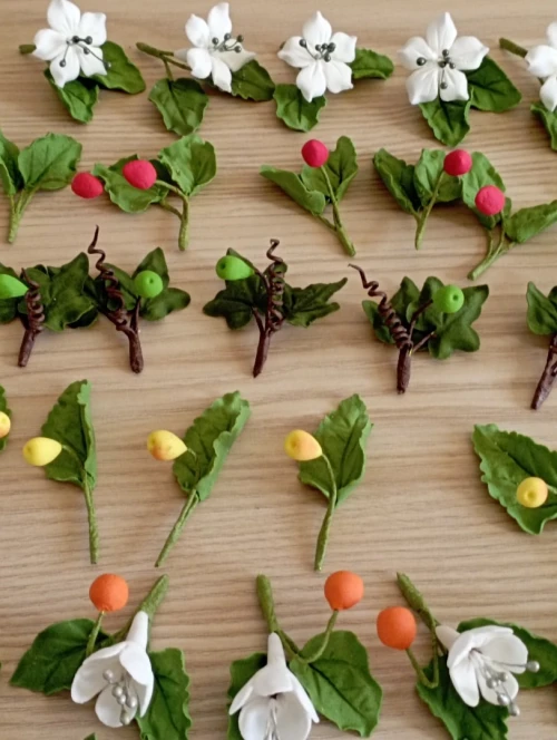 Fleurs en gumpaste sur commande gâteaux traditionnels 