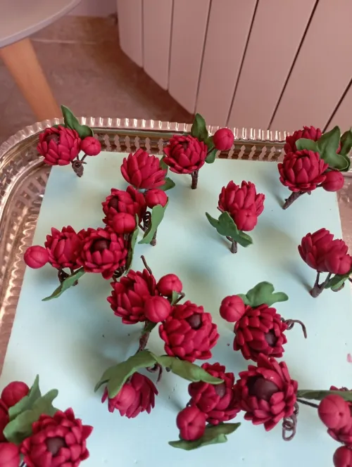Fleurs en gumpaste sur commande gâteaux traditionnels 