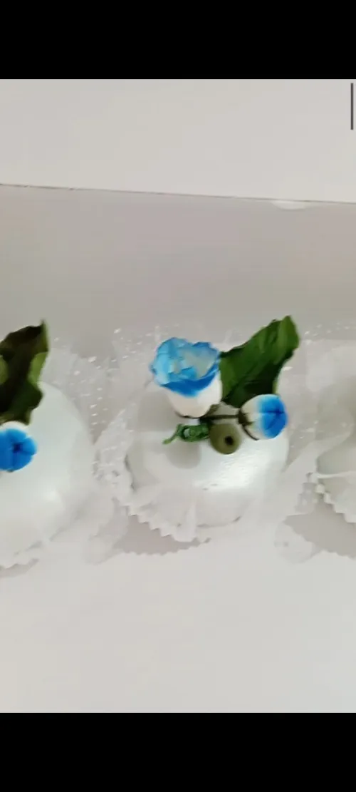 Fleurs en gumpaste sur commande gâteaux traditionnels 