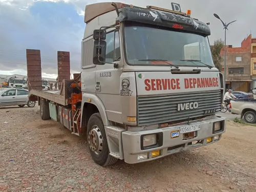 Iveco dépannage grue Turbo starr 1987