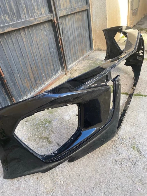 Porte et parchoc et aile droite Audi a3