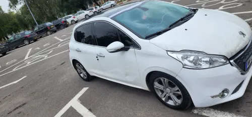 Peugeot 208 2013 Allure