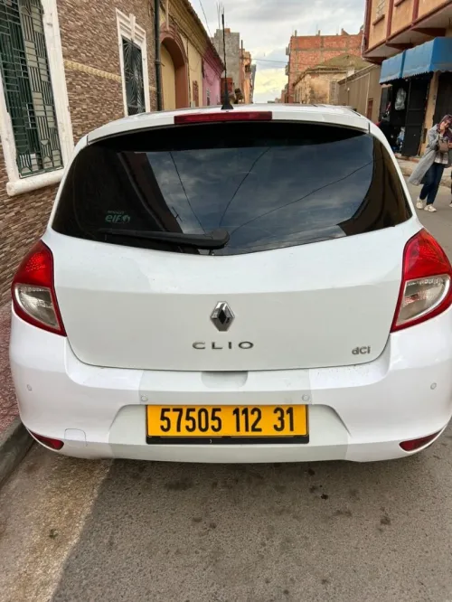 Renault Clio 3 2012 Night and Day