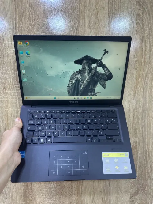 Asus VivoBook X1400E | i3-111G4 | 8 GB RAM | 256 GB SSD