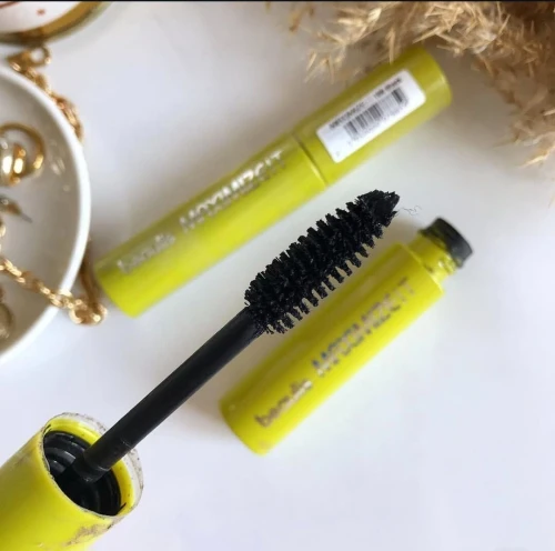 Mascara effet faux cils