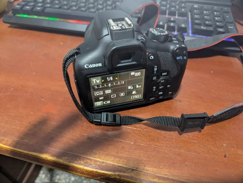 Canon EOS 1300D
