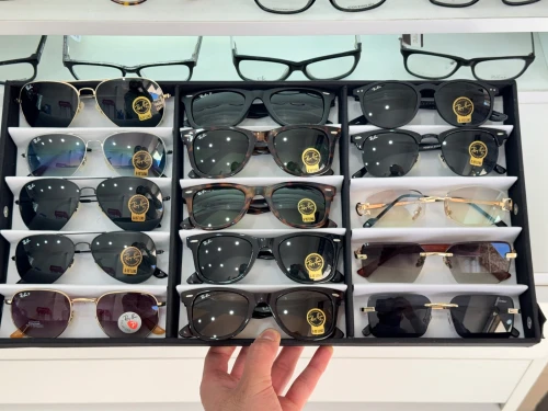 lunettes solaires ~ نظارات شمية
