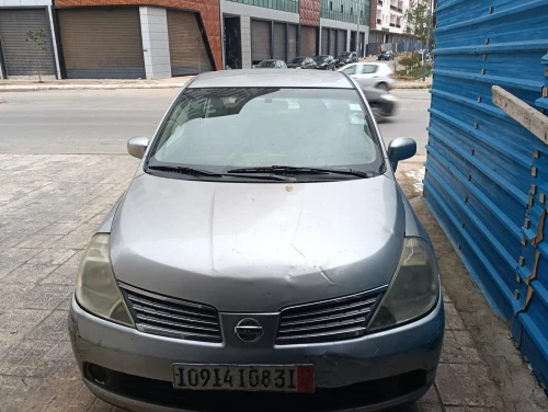 Nissan Tiida 5 portes 2008 Tiida 5 portes