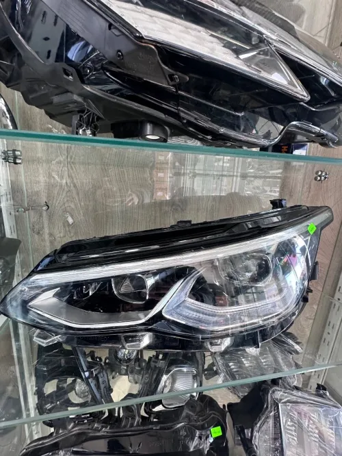 Phare Audi A3 nouveau / A1 nouveau / Clio 5 / T-cross / ateca / A3 2017 / S3 2015 / Golf 8 /308 gt 