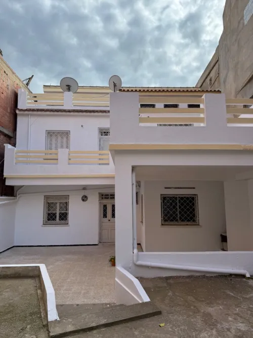 Location Appartement F4 Alger Dely brahim