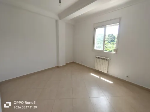 Location Appartement F4 Alger Saoula