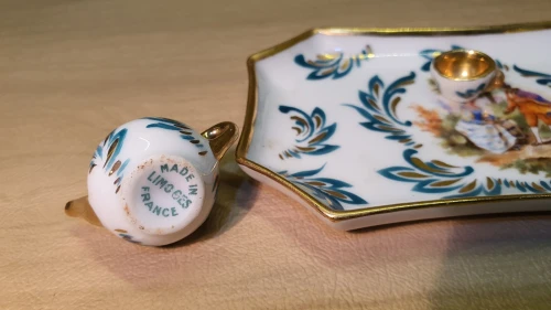 Mini dinette, service à café miniature en porcelaine de Limoges Signé Watteau Made in France