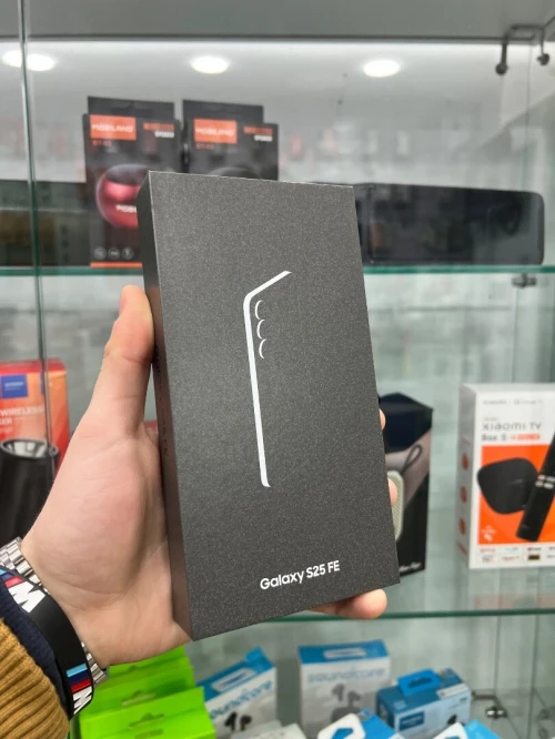 SAMSUNG SAMSUNG S25 FE (8/256)