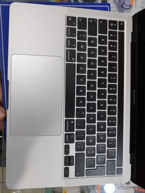Macbook pro m12020 icloud
