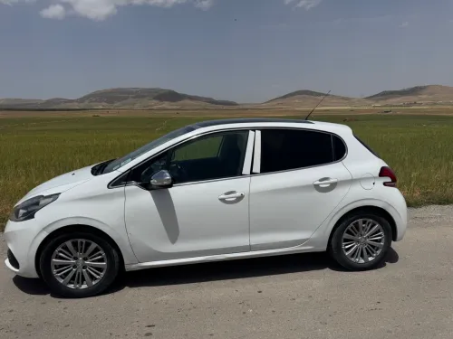 Peugeot 208 2018 