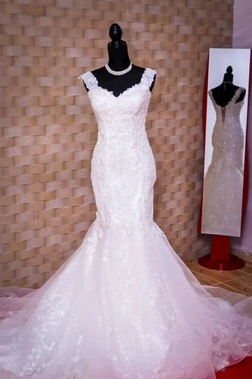 Robes blanche neuf