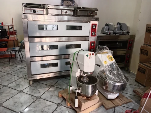 materiel boulangerie- patisserie-pizzeria