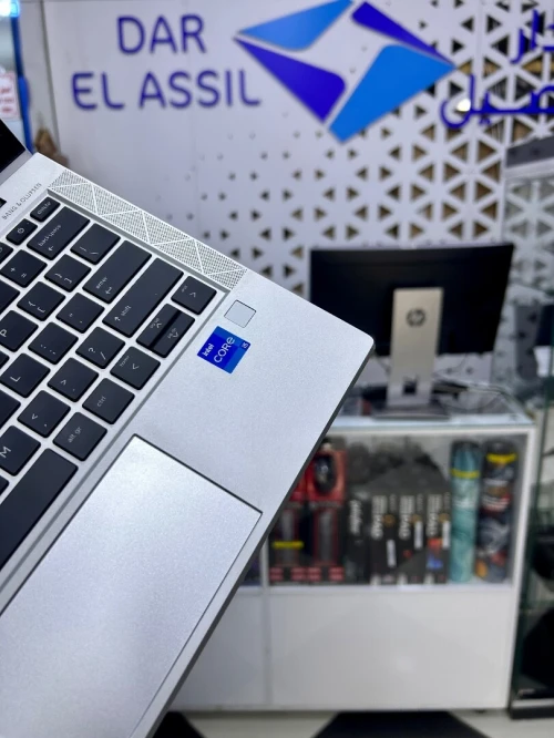 Hp EliteBook 830 g8 i5-1135G7 8G ram DDR4 256G SSD NVMe 13.3 full hd