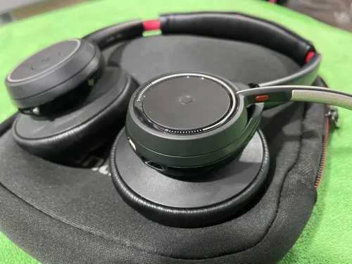 Casque Sans Fil Plantronics Voyager Focus UC B825