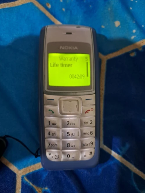 Nokia 1110i original avec charger 