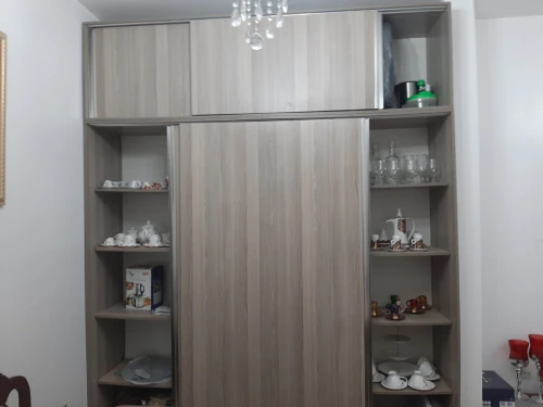 Dressings en MDF Longueur 2.60M Hauteur 2.8M Largeur 0.7 m