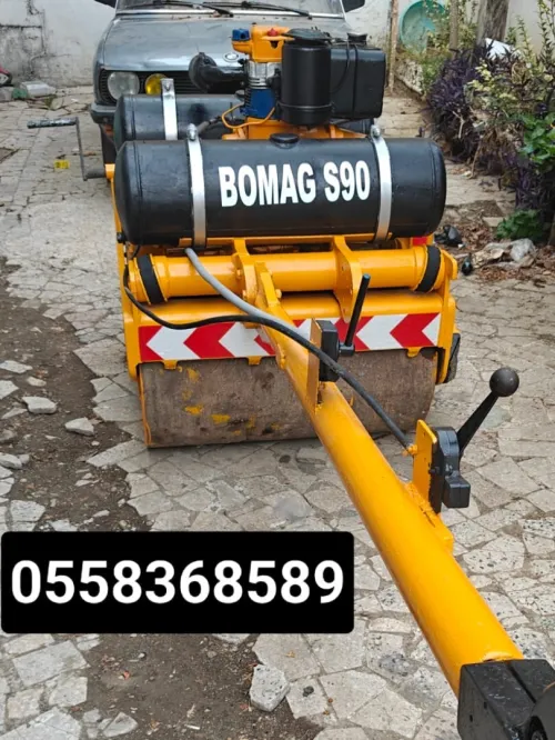 كومباكتور بوماڨ compacteur S90 