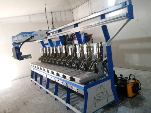 Machine injection polyuréthane 