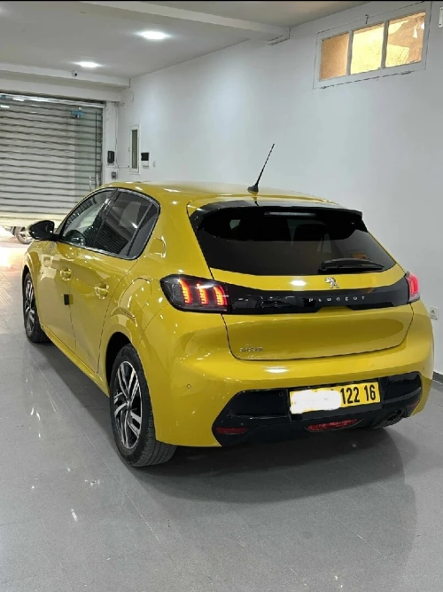 Peugeot 208 2022 Active Facelift