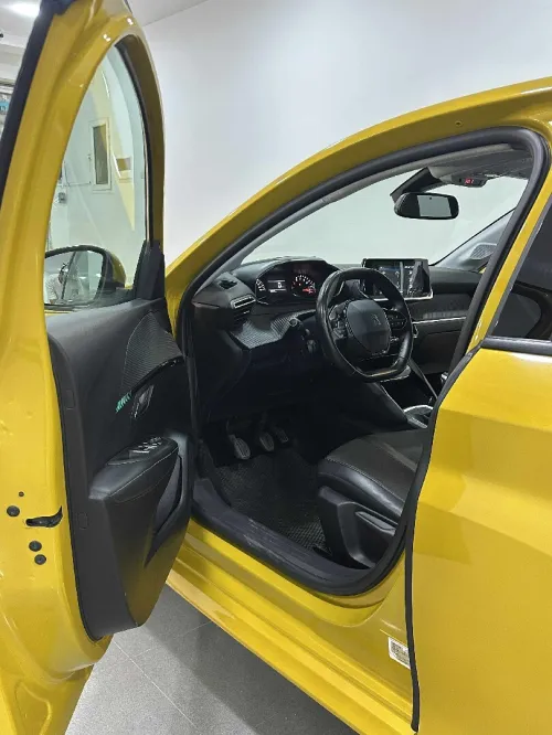Peugeot 208 2022 Active Facelift
