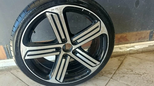 Jante alliage Golf 7 p19"