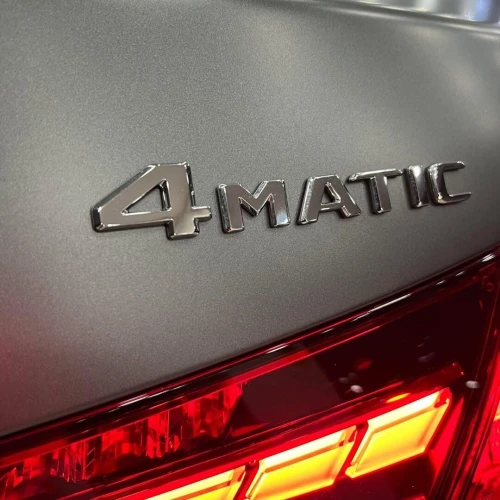 Mercedes C300 2024 
