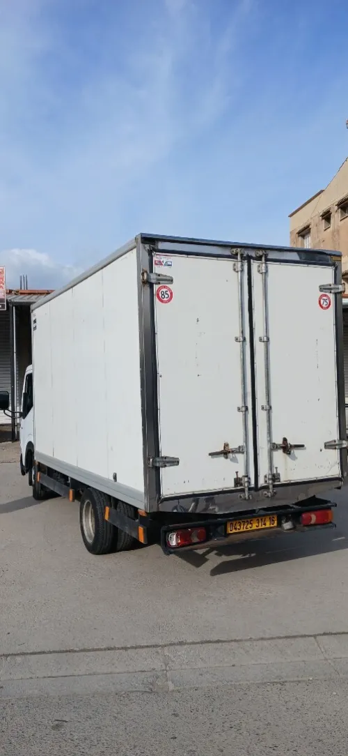 Renault Maxity 2014