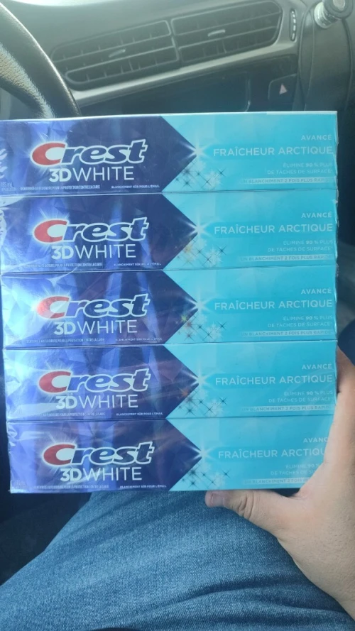 Dentifrice  ''CREST 3D White'' 