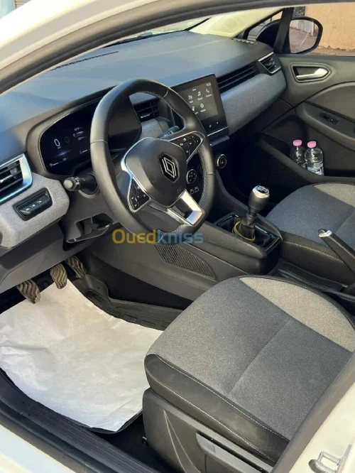 Renault Clio 5  2024 Evolution