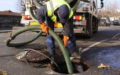Camion vidange Débouchage canalisation curage 