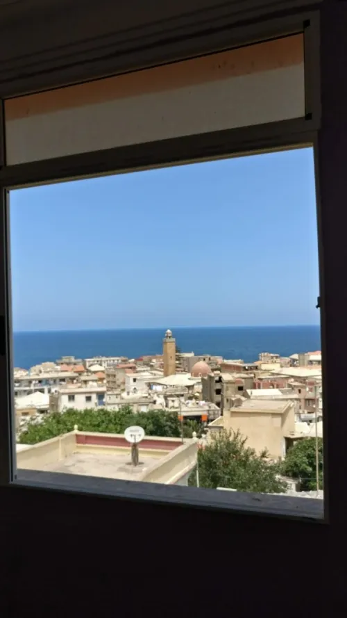 Location Appartement Niveau de villa F4 Alger Rais hamidou