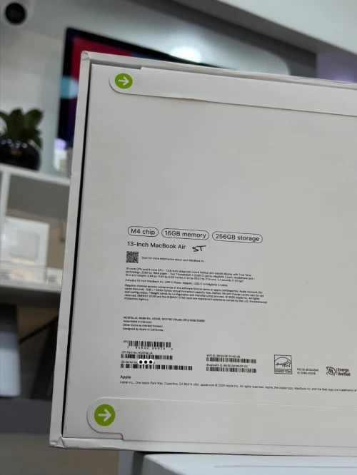 MACKBOOK Air M4