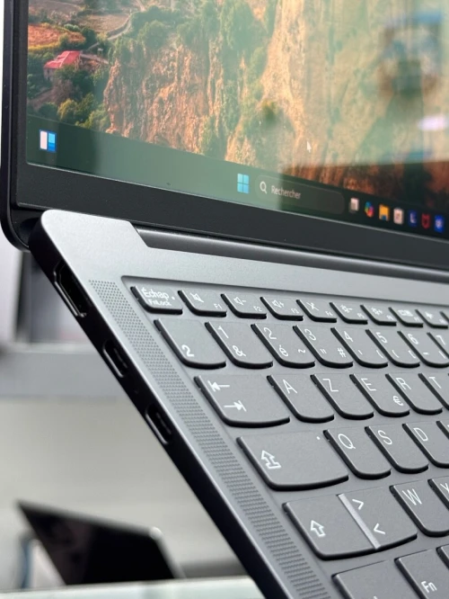 Lenovo yoga slim 