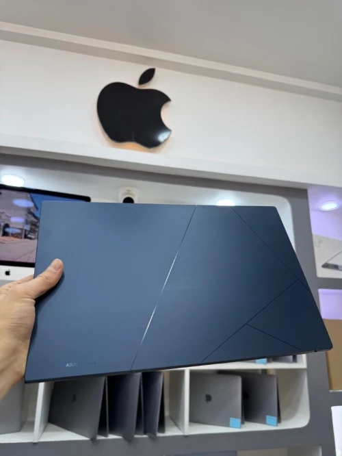 Asus zenbook 15 oled