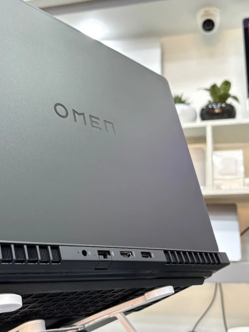 HP OMEN 16 Max