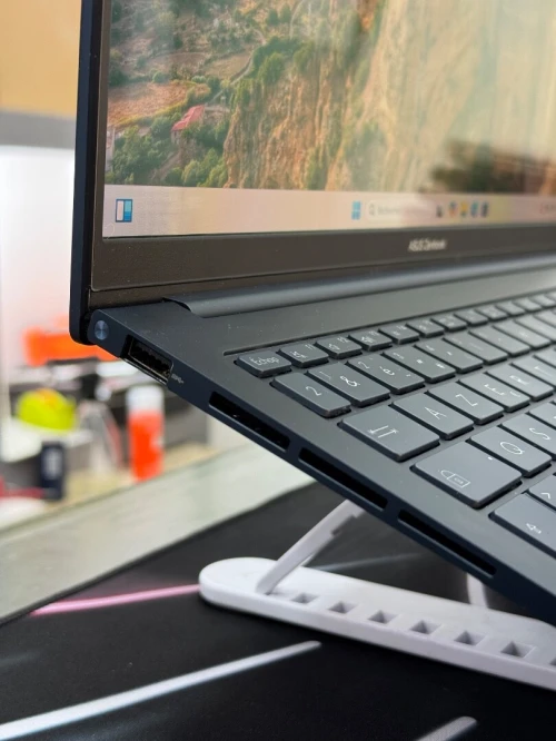 Asus zenbook 15 oled