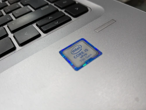 HP elitebook 840g4/ i5-7eme/8/256